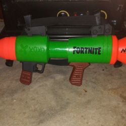 Fort Night Toy Nurrf. Rocket Launcher