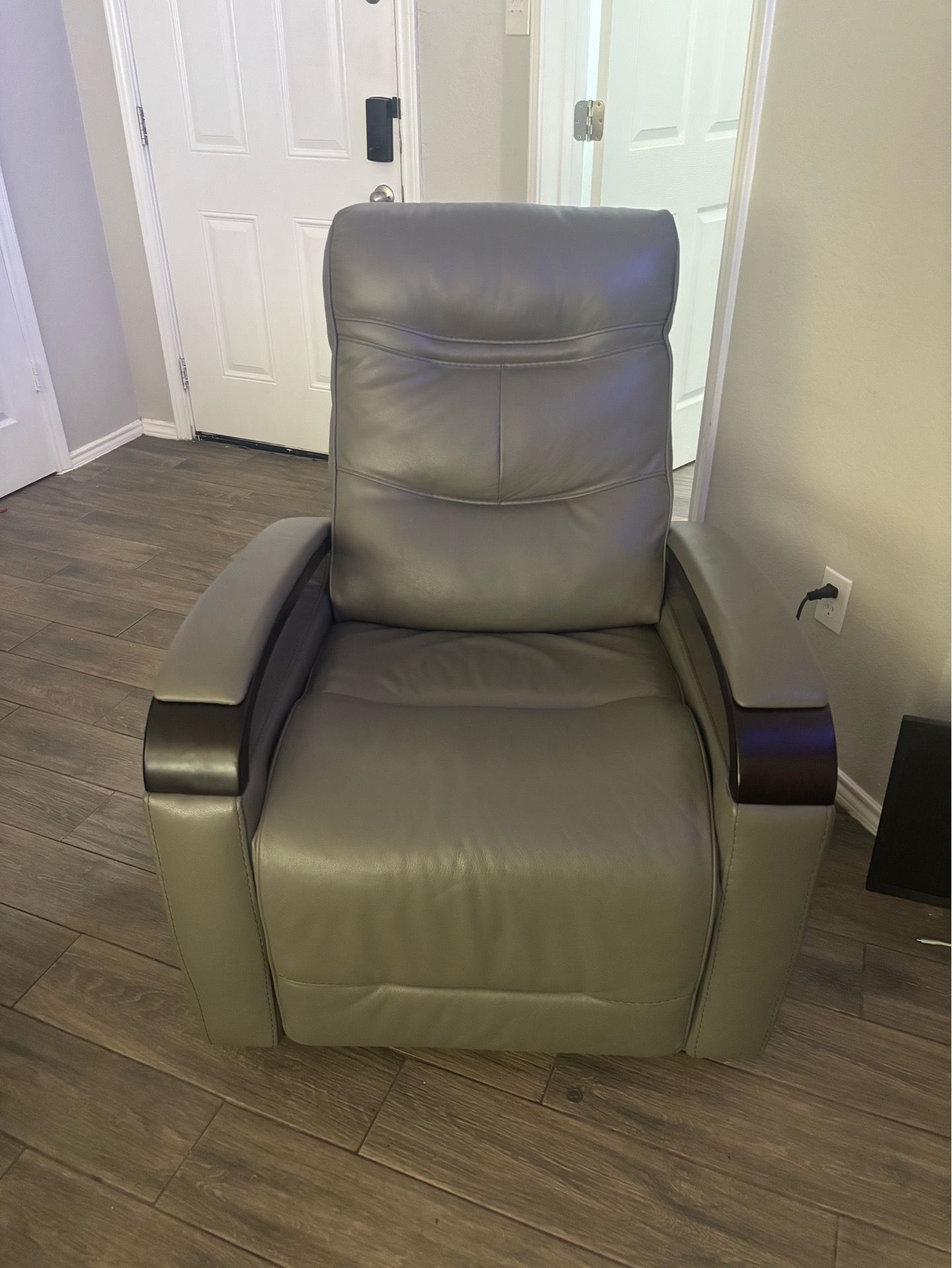 Electric Recliner