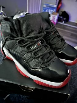 Air Jordan 11 Bred