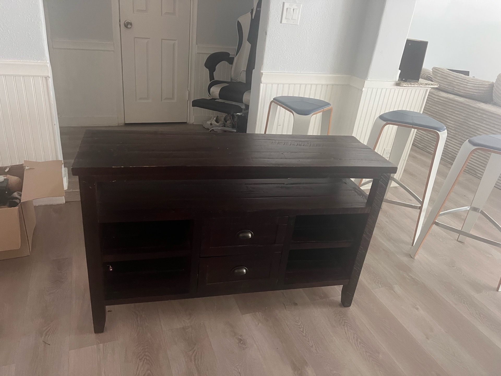 Console table