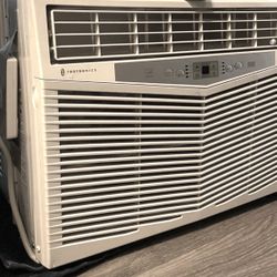 10000 BTU Air Conditioner