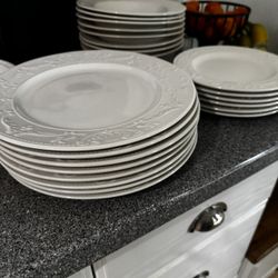 Plates & Bowls 