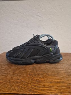 Adidas Originals Oztral Athletic Running Shoes Boy's Size US 6
