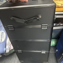 esthetician bag with wheels