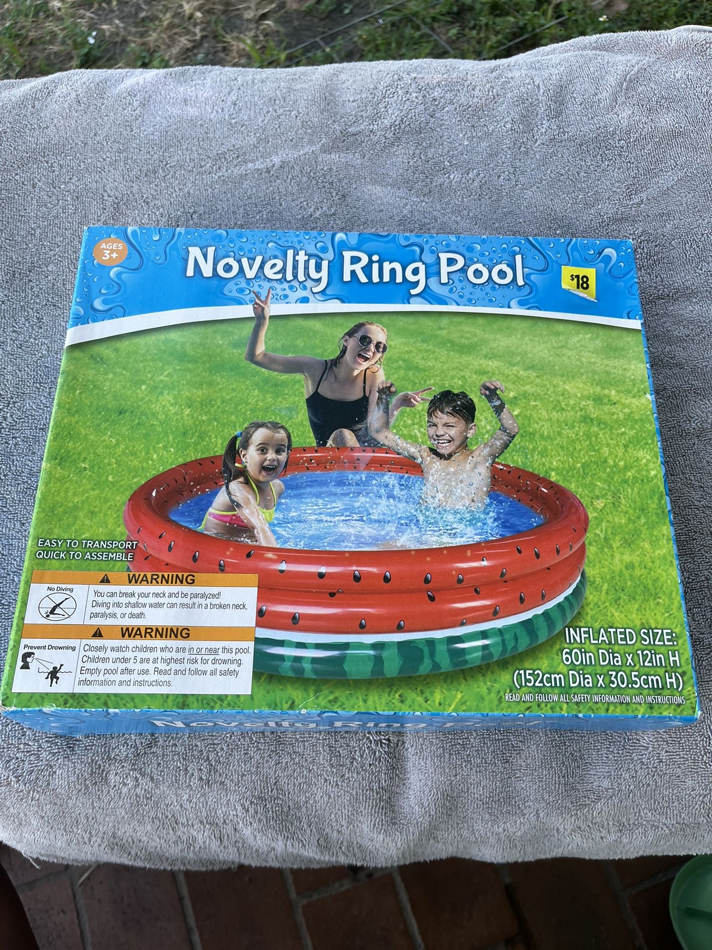Novelty Ring Pool