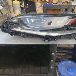 2021 Lexus LS 500 Hybrid  Left  Headlight