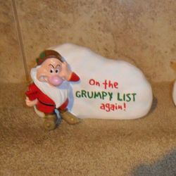Christmas Disney Garden Stone On the Grumpy Snow White & seven Dwarfs List