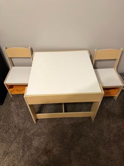 Children’s Table & Chairs