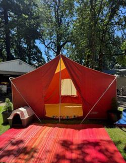 Large American camper canvas tent