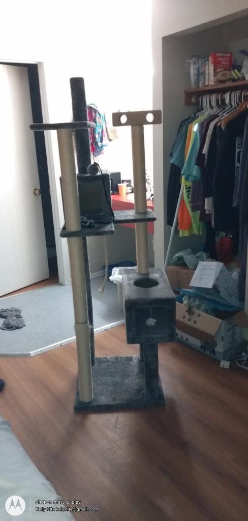 Cat tree