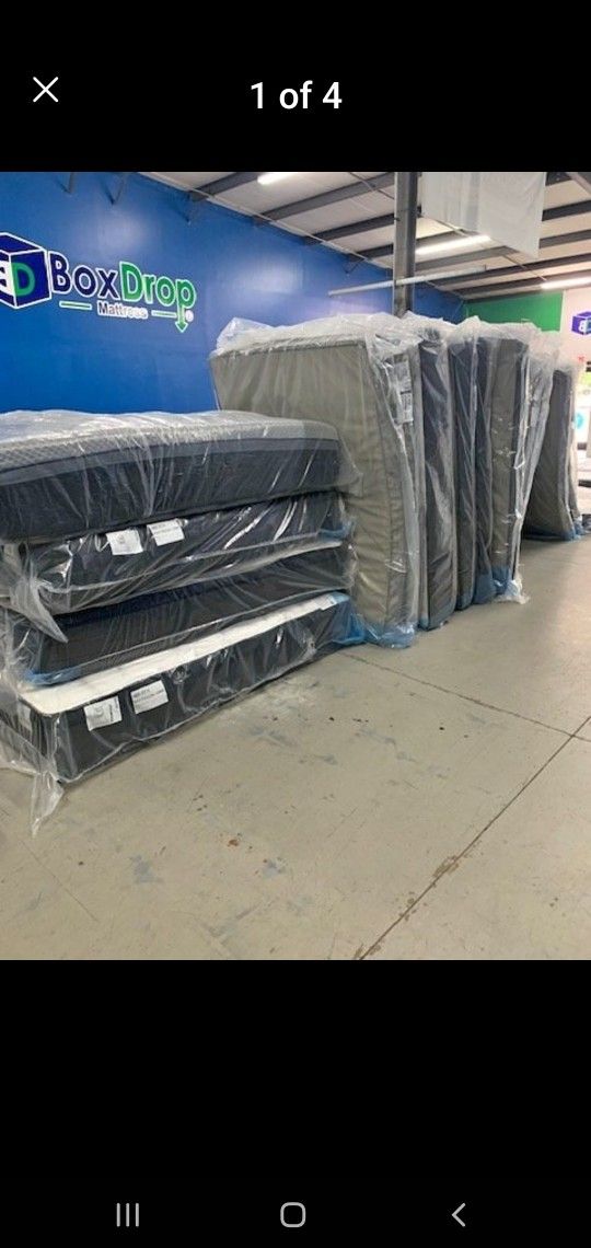 Queen bed pillow top can deliver new