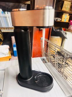 SodaStream Art Sparkling Water Maker - Clean Condition with CO2