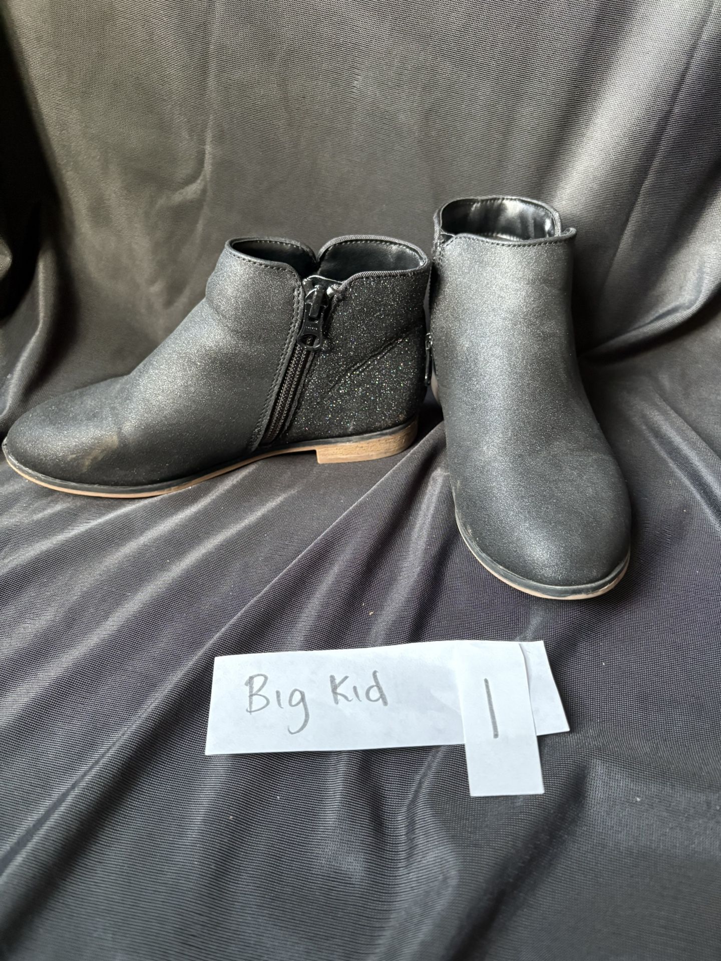 Cat And Jack Ankle Boots Size 1