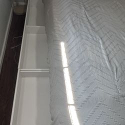 Queen Size Bed For Sale