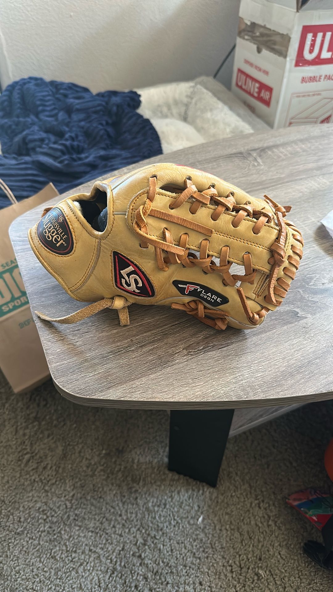 Louisville Slugger Pro Flare 11.75