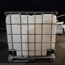 250 Gallon Tote