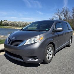 2017 Toyota Sienna