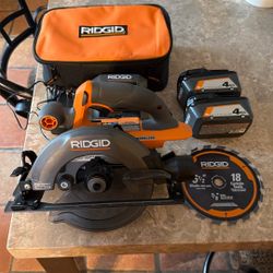 Ridgid Circular Saw With Battery’s And Charger 