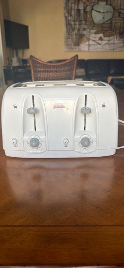 Sunbeam 4-slice toaster