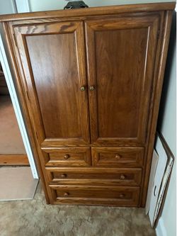 Dresser/Chest & End tables