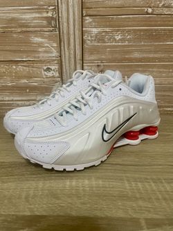 NEW! Nike Shox R4 White Phantom GS NBY Size 5.5Y / 7 Women  Brand new 100% authentic! Check out photos for further details and feel free to ask any qu