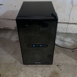 (broken) Wine Enthusiast Cooler 
