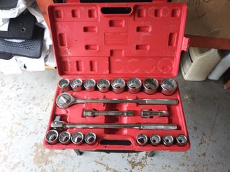 3\4 in socket set. 7/8in -2"in