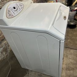 Gas dryer