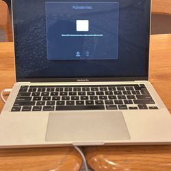 Mac book model A2338 (2022 Version) M2 Chip 