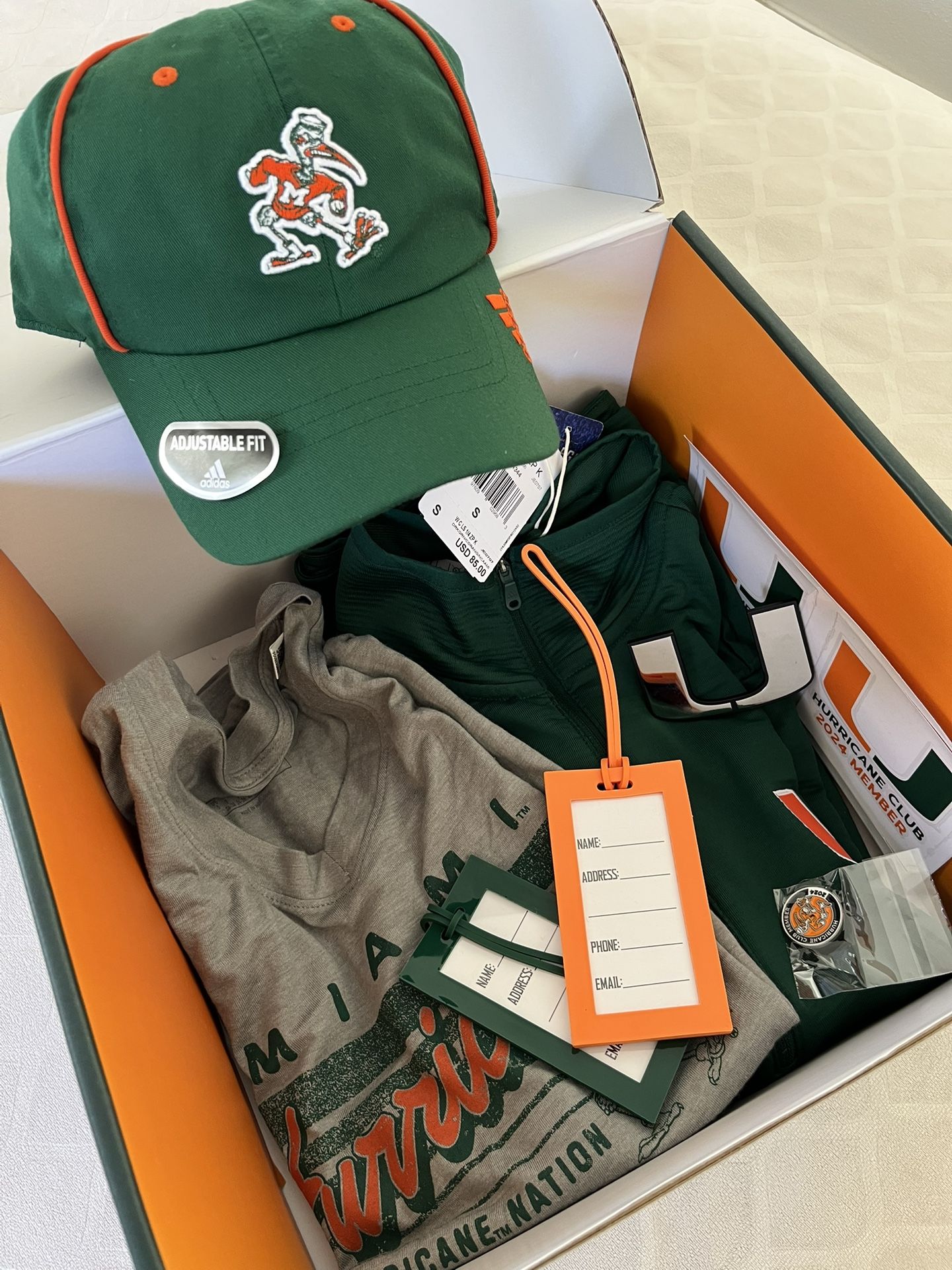 U Miami Hurricanes Bundle Gift Box Women’s Officially Licensed