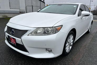 2013 Lexus ES 300h