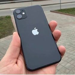iPhone 11 64gb Unlocked Like New No Flaws Good Speaker Good Camera Charger And Black Apple Case Included 