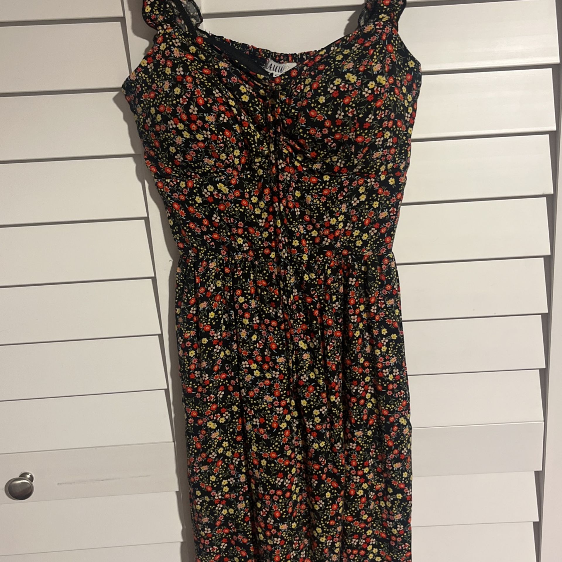 black floral dress (gorgeous)