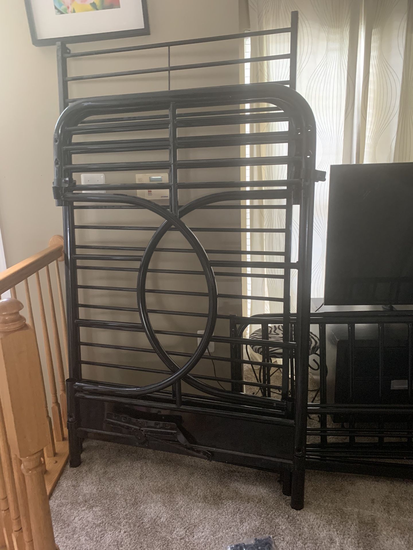 Bunk bed/chair bed (no mattress)