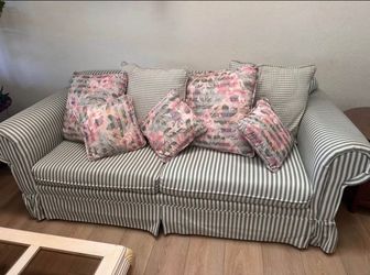 3 Piece Vintage Style couches