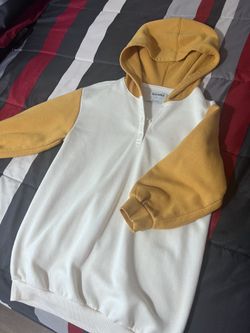 Old Navy girls sweater 