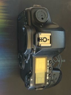Canon 5D Mark II 20MP FULL FRAME FIRM 68k shutter