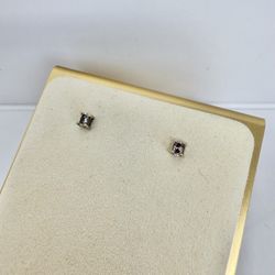 14k Oval Diamond Earrings