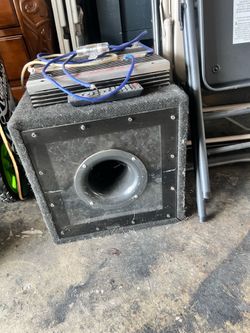 Car amp with 10inch sub box!! SUB IS BLOWN