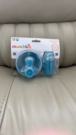 Munchkin Formula Dispenser