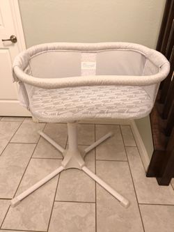 Halo BassiNest Swivel Sleeper