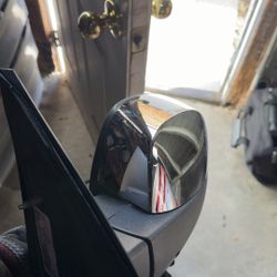 2011 Yukon Denali Headlight .electric Side Mirror Door Bezel