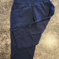 Columbia navy blue hiking capri pants Size M