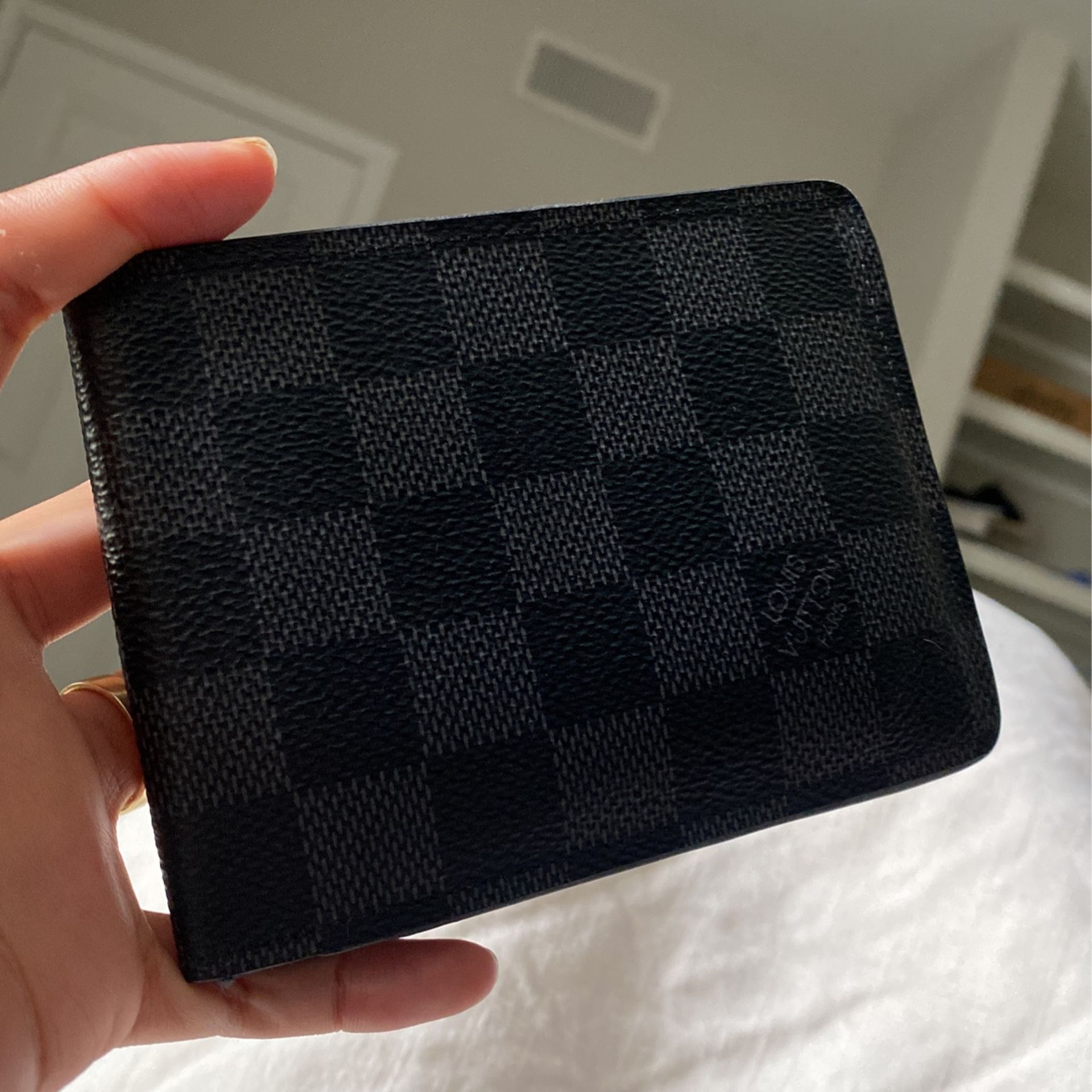 SLENDER WALLET AUTHENTIC LV Mens Wallet for Sale in Los Angeles, CA -  OfferUp