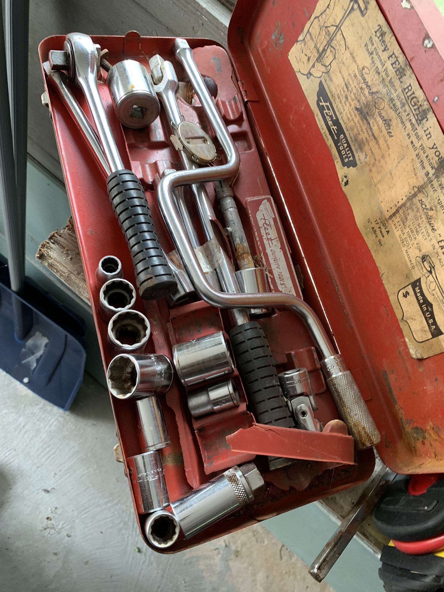 Ratcheting Sockets