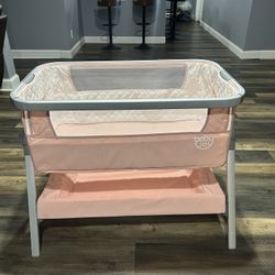 Baby Joy Bassinet 