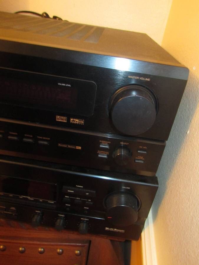 Denon DRA-775RD Stereo Receiver. This is in excellent working. Good us