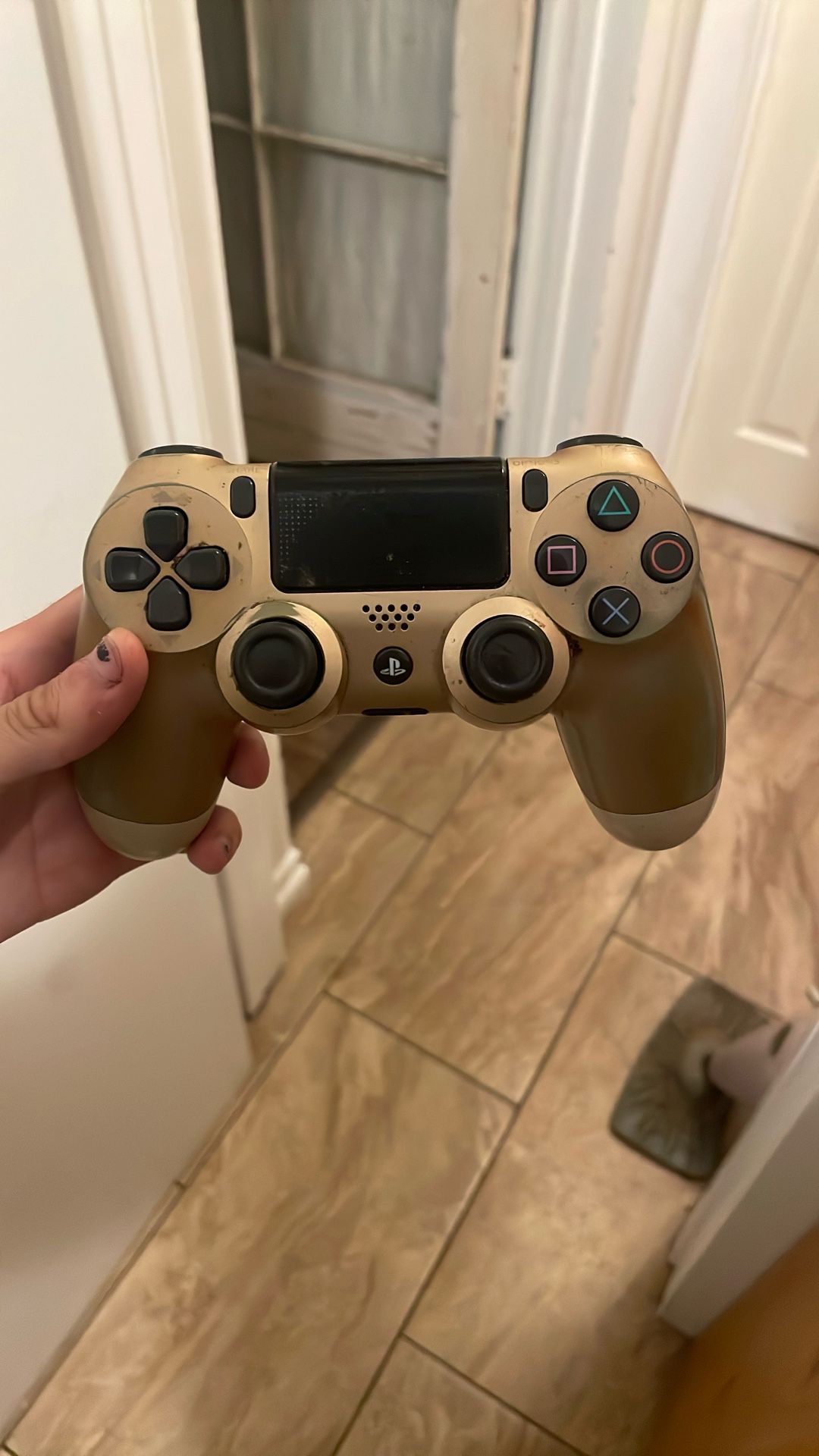 PS4 Controller