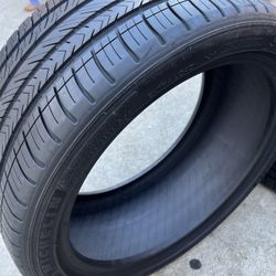 1 llanta 265/35R19 MICHELIN PILOT SPOT ALL SEASON 4S 