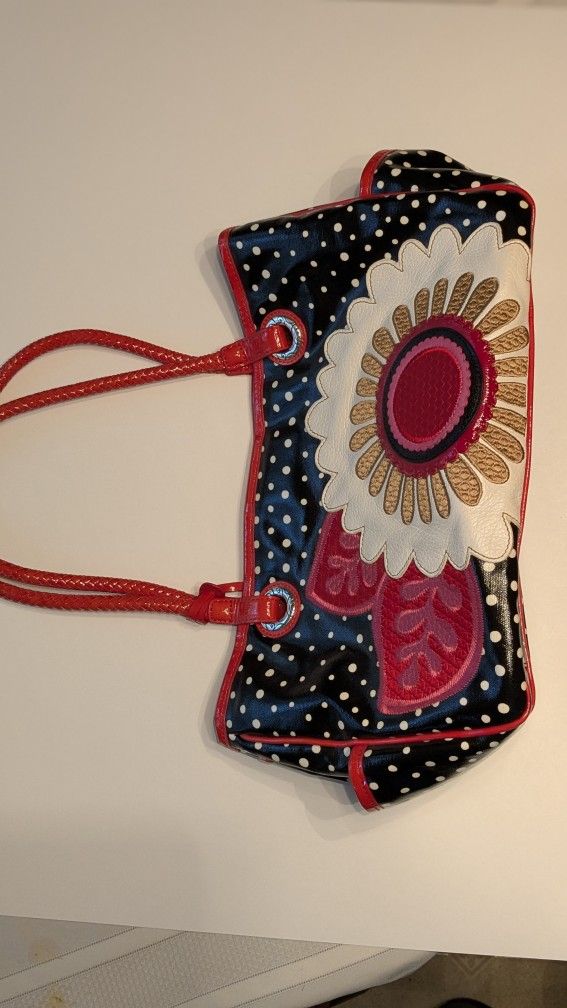 Brighton Gilly Flower Floral